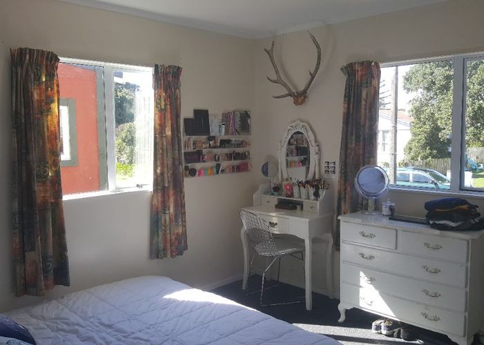  at 100 Rangituhi Crescent, Elsdon, Porirua, Wellington