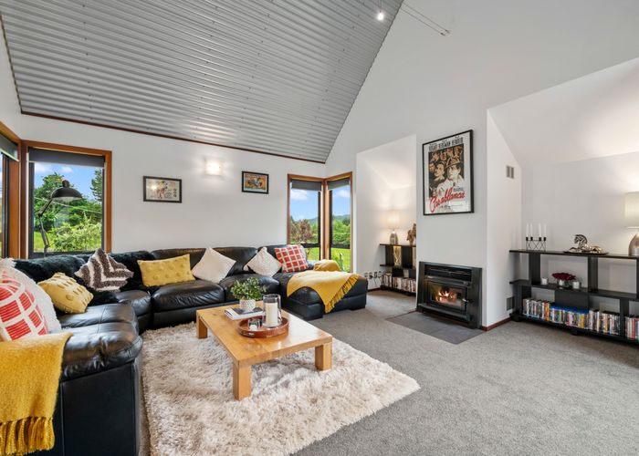 at 1021 Whitemans Valley Road, Blue Mountains, Upper Hutt