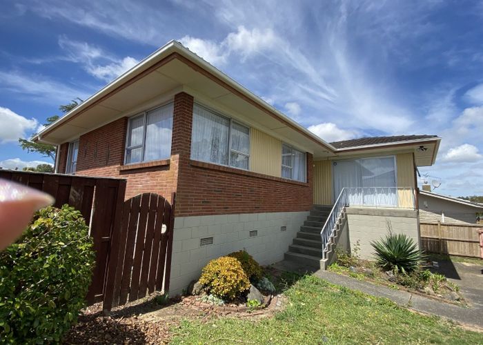  at 72 Botany Road, Botany Downs, Manukau City, Auckland