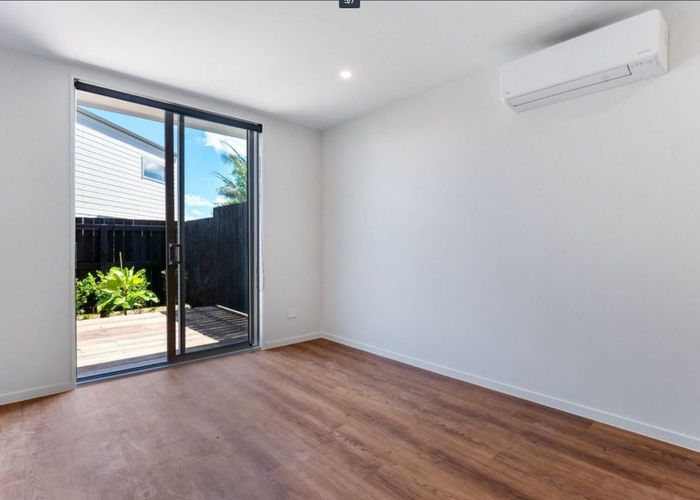  at 1/25  Tranent Road, Mangere, Manukau City, Auckland