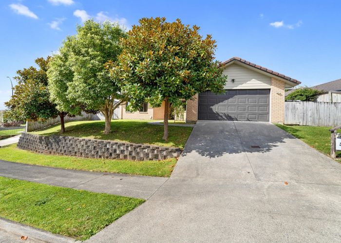  at 3 Eastridge Terrace, Huntington, Hamilton