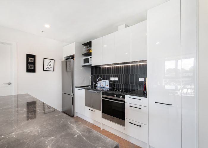  at 406/82 Jellicoe Road, Panmure, Auckland