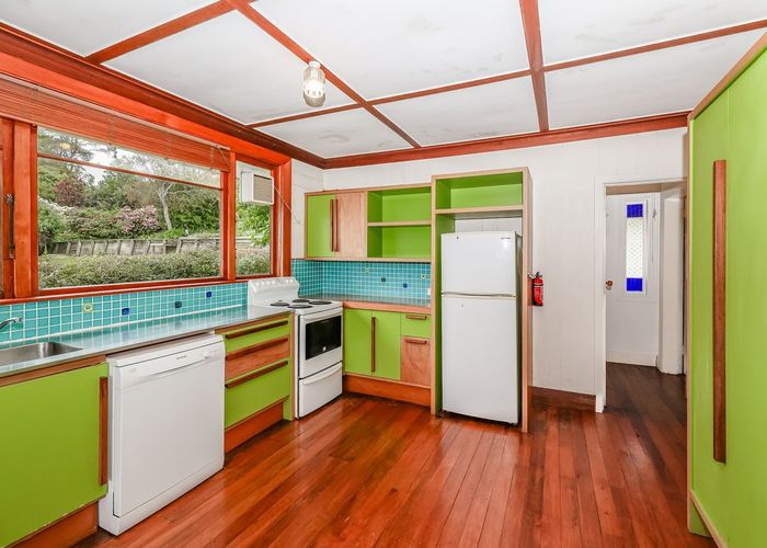  at 233 Coast Road, Warrington, Waikouaiti