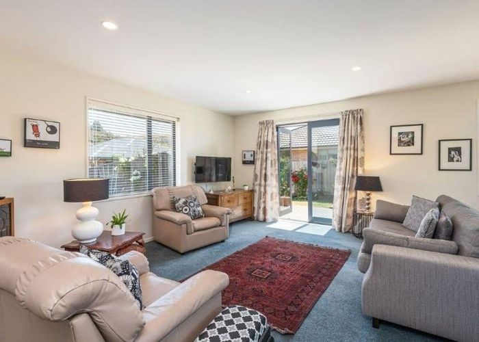  at 19 Hamlet Lane, Heathcote Valley, Christchurch