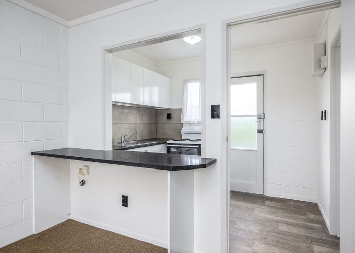  at 9/27 St Georges Road, Avondale, Auckland