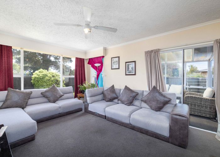  at 4 Woodlands Place, Aranui, Christchurch