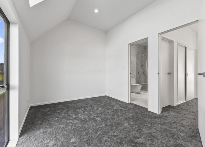 at 18D Pirangi Street, Point England, Auckland City, Auckland