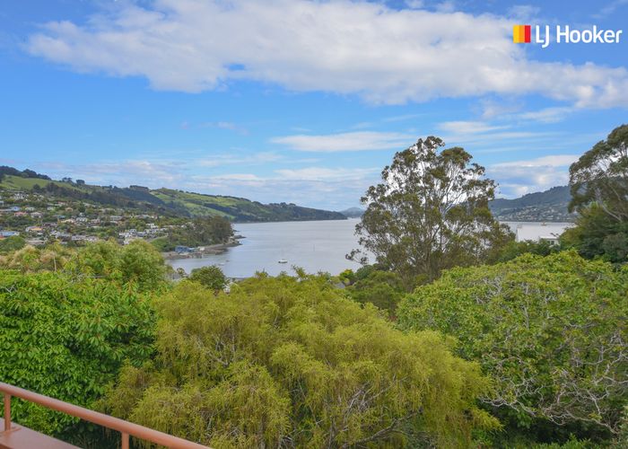  at 22 Wharfdale Street, Macandrew Bay, Dunedin