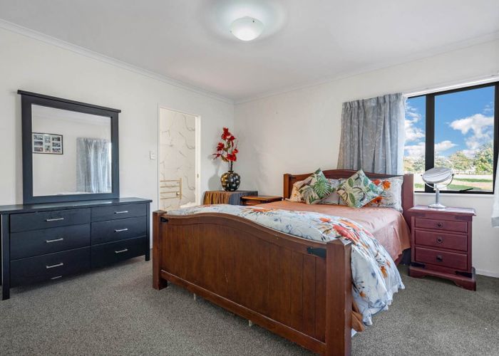  at 4 Farmdale Court, Flat Bush, Manukau City, Auckland