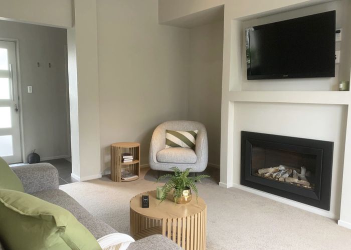  at 2 Hatfield Place, Albany, North Shore City, Auckland