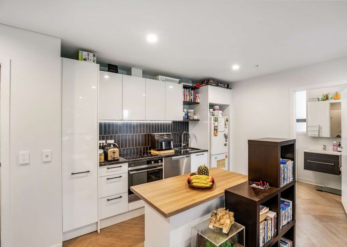  at 107/82 Jellicoe Road, Panmure, Auckland City, Auckland