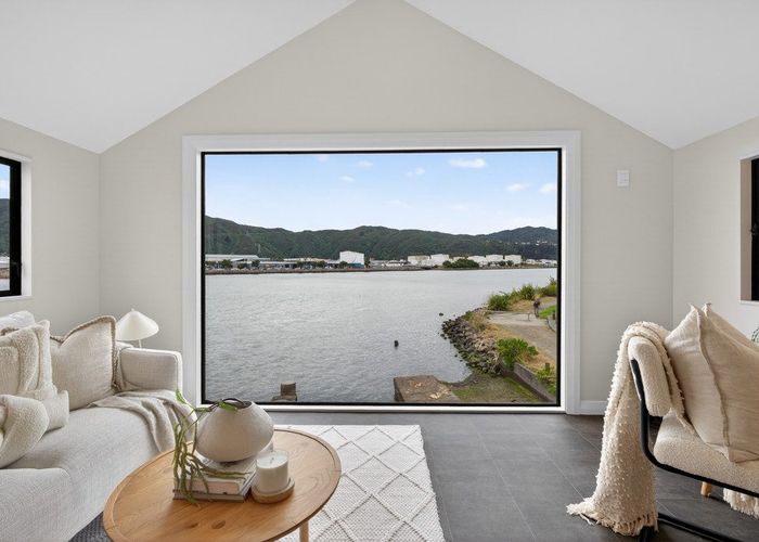  at Boat Shed/19 Hikoikoi Reserve, Marine Parade, Petone, Lower Hutt, Wellington