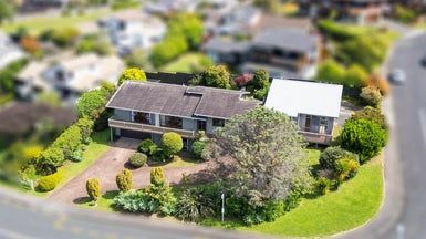  at 153 Wiseley Road, West Harbour, Auckland