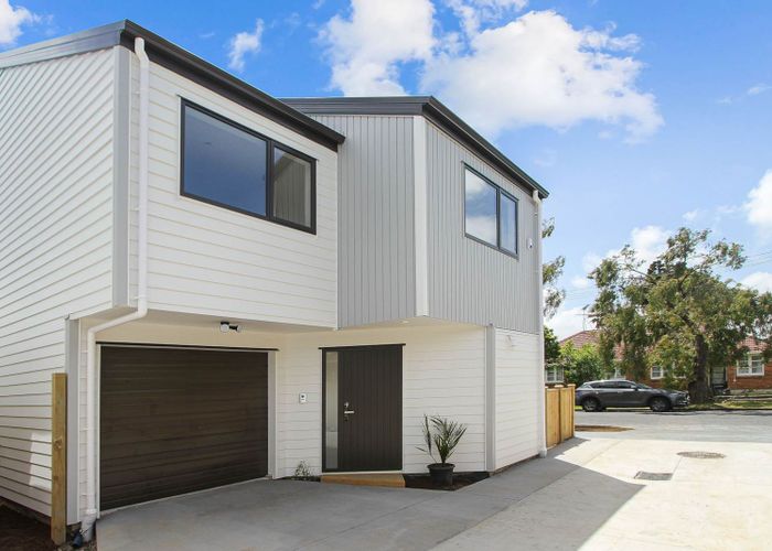  at 35A Tamatea Avenue, Point England, Auckland