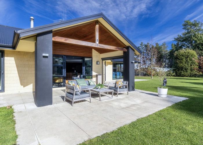  at 255 Calico Line, Marton