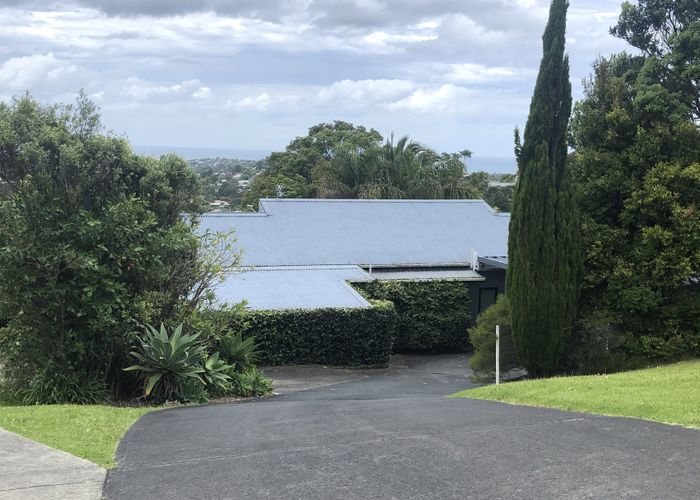 at 949 East Coast Road, Torbay, North Shore City, Auckland