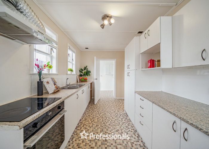  at 10 Hughes Crescent, Taita, Lower Hutt, Wellington