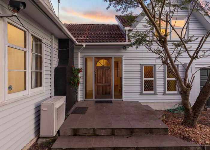  at 19 Moa Road, Point Chevalier, Auckland