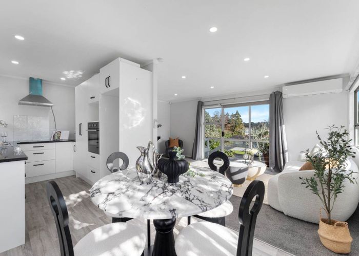  at 5 Jarrah Place, Massey, Waitakere City, Auckland