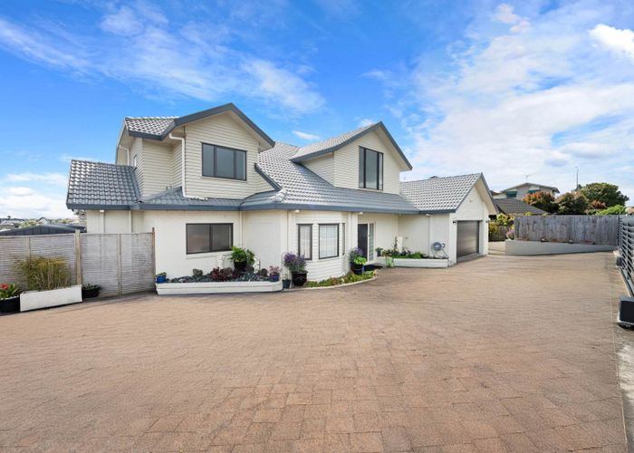  at 216 Whitford Road, Shamrock Park, Manukau City, Auckland