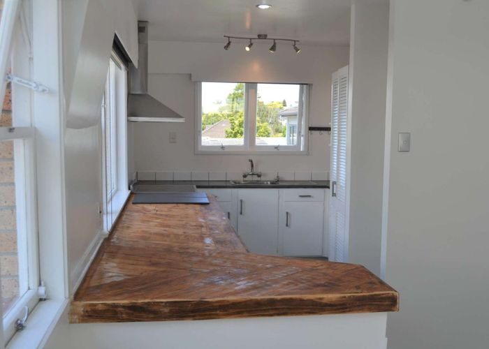  at 2/44 Haverstock Road, Sandringham, Auckland