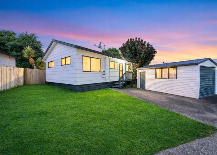  at 4/3 Barneys Farm Road, Clendon Park, Manukau City, Auckland