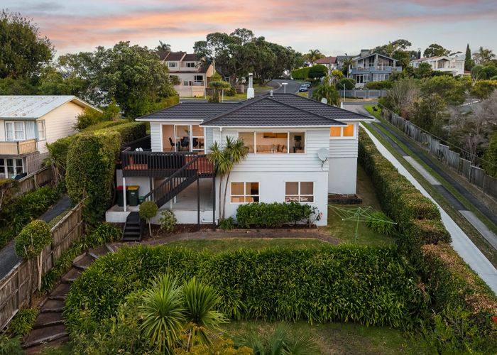  at 75 Park Rise, Campbells Bay, North Shore City, Auckland