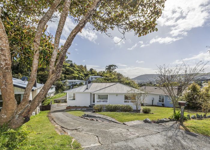  at 36 Larsen Crescent, Tawa, Wellington