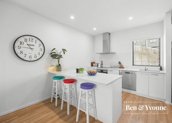  at 6 Tahuhu Road, Mount Wellington, Auckland City, Auckland