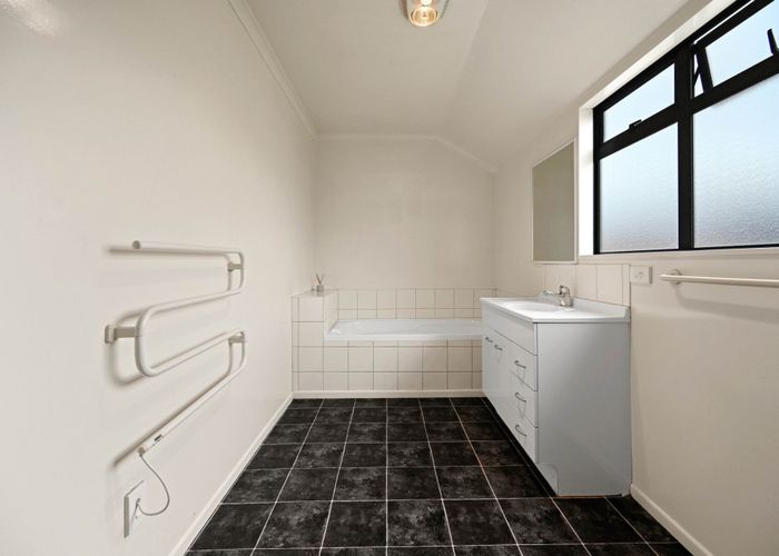  at 4B Lyon Street, Frankton, Hamilton, Waikato