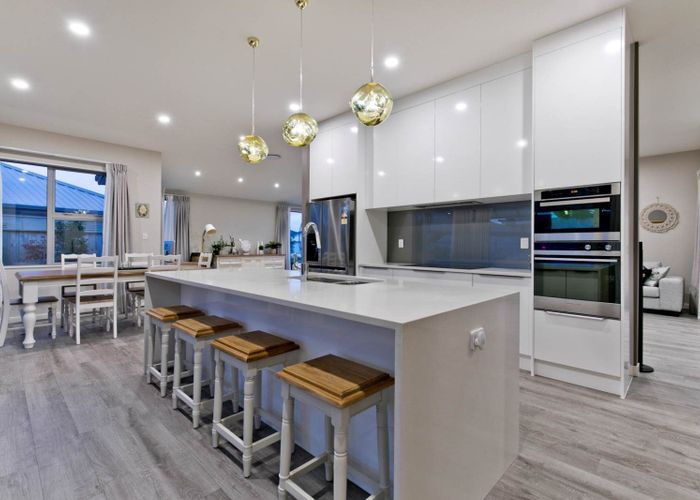  at 8 Davey Crescent, Orewa, Orewa