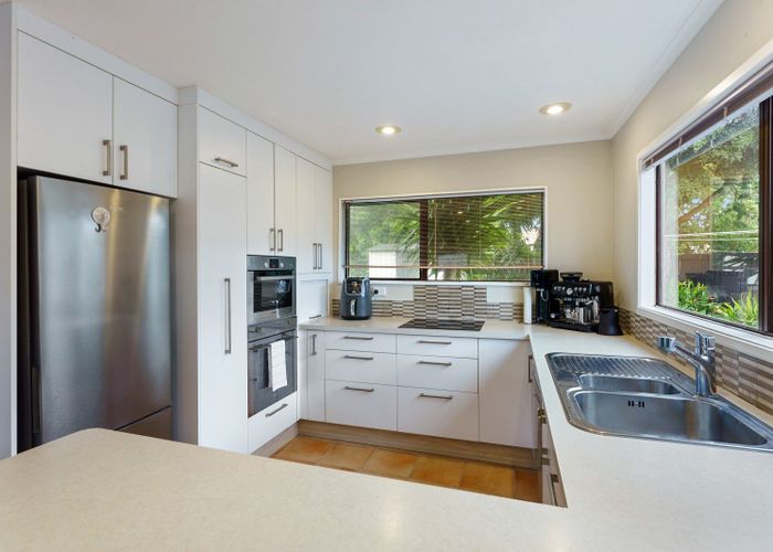  at 24 Norfolk Crescent, Otaki Beach, Otaki