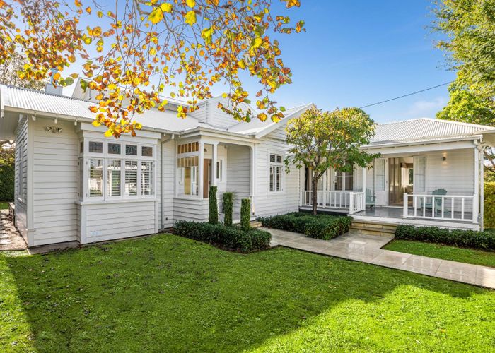  at 6 Takutai Street, Parnell, Auckland