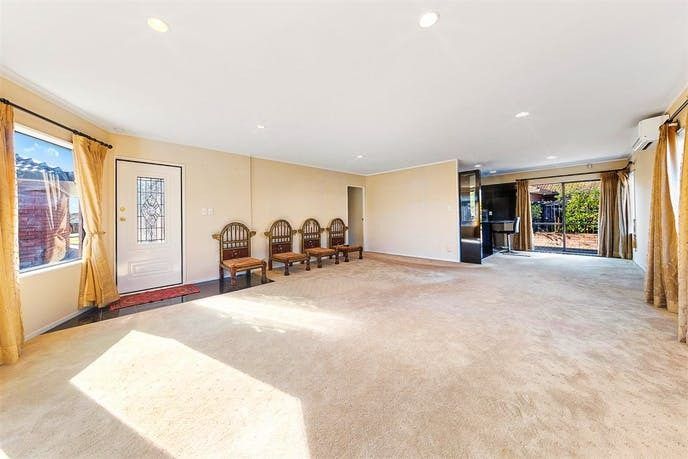  at 1 Waylen Place, Burswood, Manukau City, Auckland