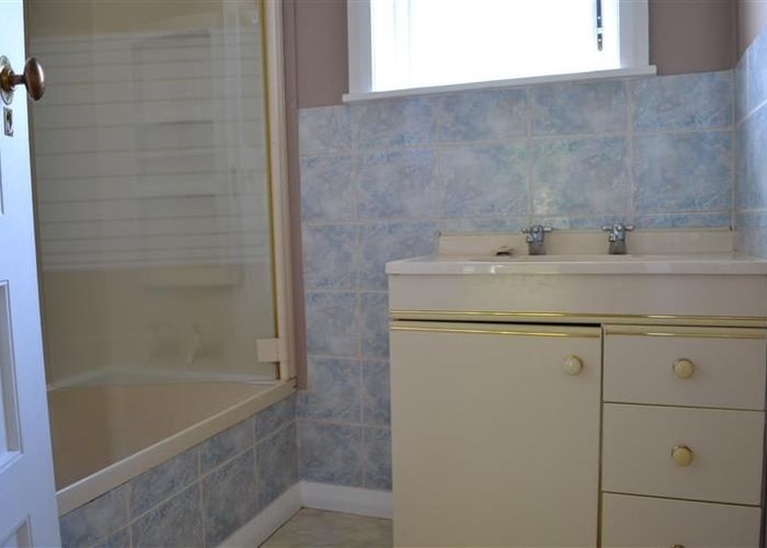  at 53 Savage Crescent, West End, Palmerston North, Manawatu / Whanganui