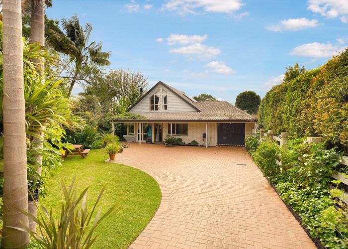  at 2/18A Clayburn Road, Glen Eden, Auckland