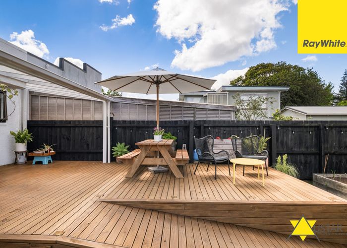  at 2/115 Trafalgar Street, Onehunga, Auckland City, Auckland