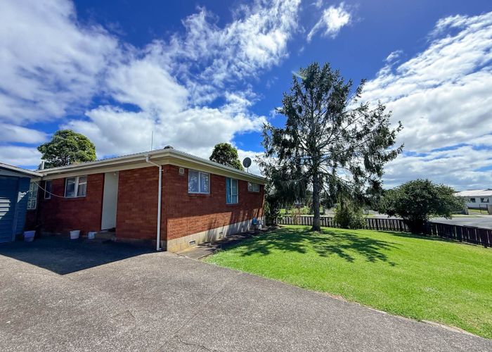  at 4 Staverton Crescent, Mangere, Manukau City, Auckland