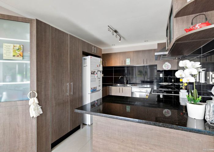  at 280 Mahia Road, Weymouth, Auckland