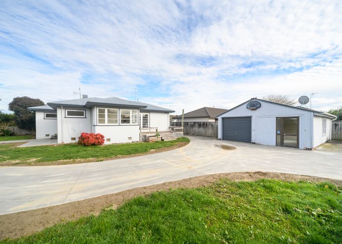  at 17 Belvedere Crescent, Takaro, Palmerston North