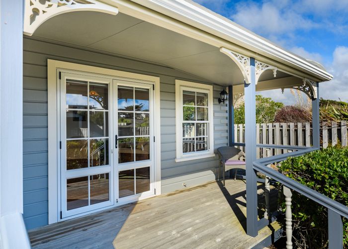  at 32 Kent Avenue, Waitarere Beach, Levin