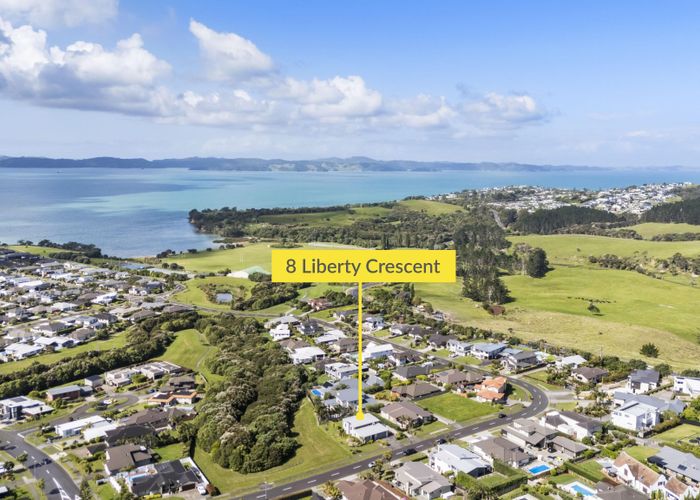  at 8 Liberty Crescent, Beachlands, Auckland