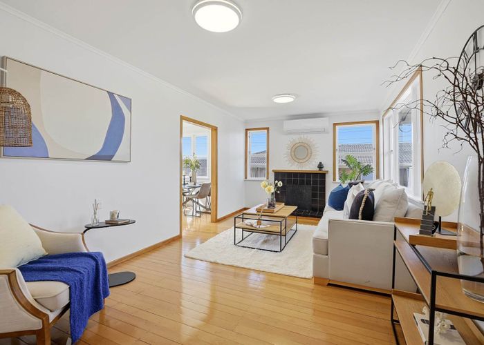  at 1/176 Chivalry Road, Glenfield, North Shore City, Auckland