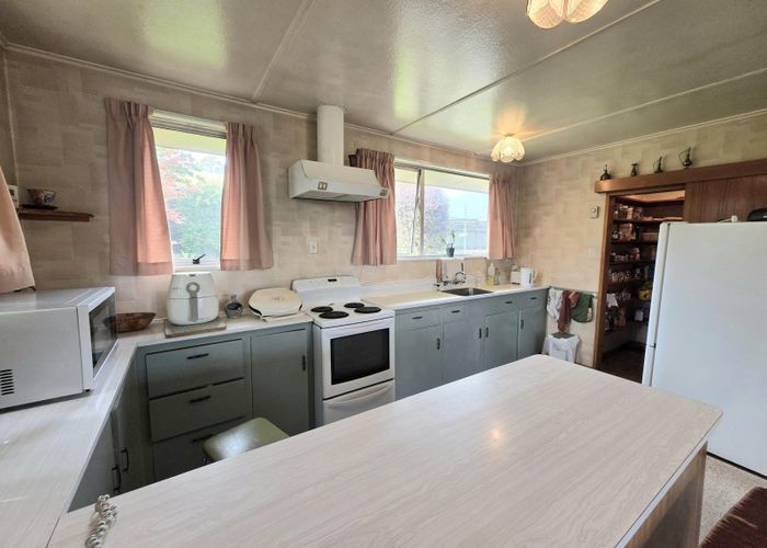  at 17 Awamoa Road, Oamaru, Waitaki, Otago