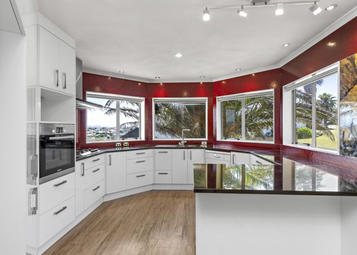  at 3 Tironui Terrace, Western Heights, Hamilton