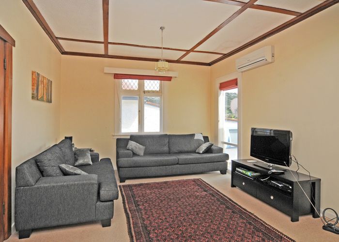  at 2 Stirling Street, Berhampore, Wellington