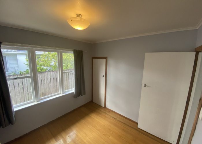  at 10 Thompson Terrace, Manurewa, Manukau City, Auckland