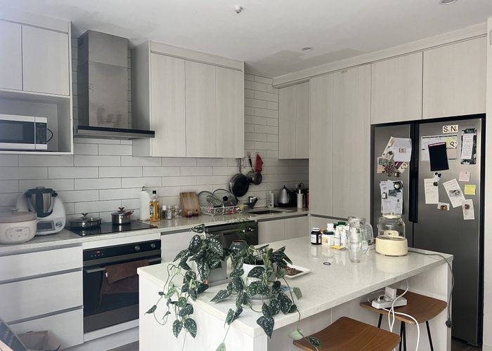  at 2/15 Sarawia Street, Newmarket, Auckland