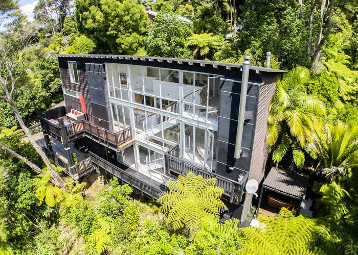  at 87 Laingholm Drive, Laingholm, Auckland
