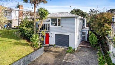  at 5 Nandana Drive, Glen Eden, Auckland